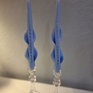 Elegant Blue Spiral Candles